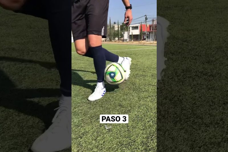 Aprende este TRUCO para IMPRESIONAR a tus amigo 🤯⚽️ #futbol