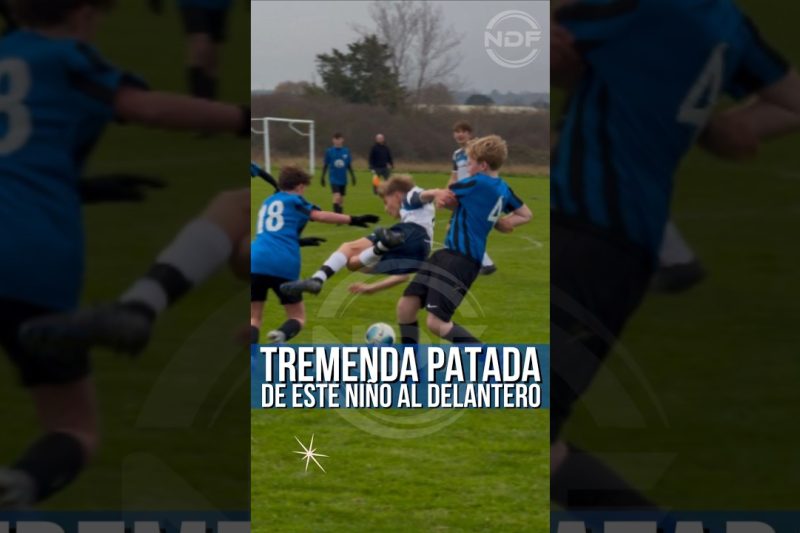 La increíble habilidad de este niño y la gran reacción del defensor 😱